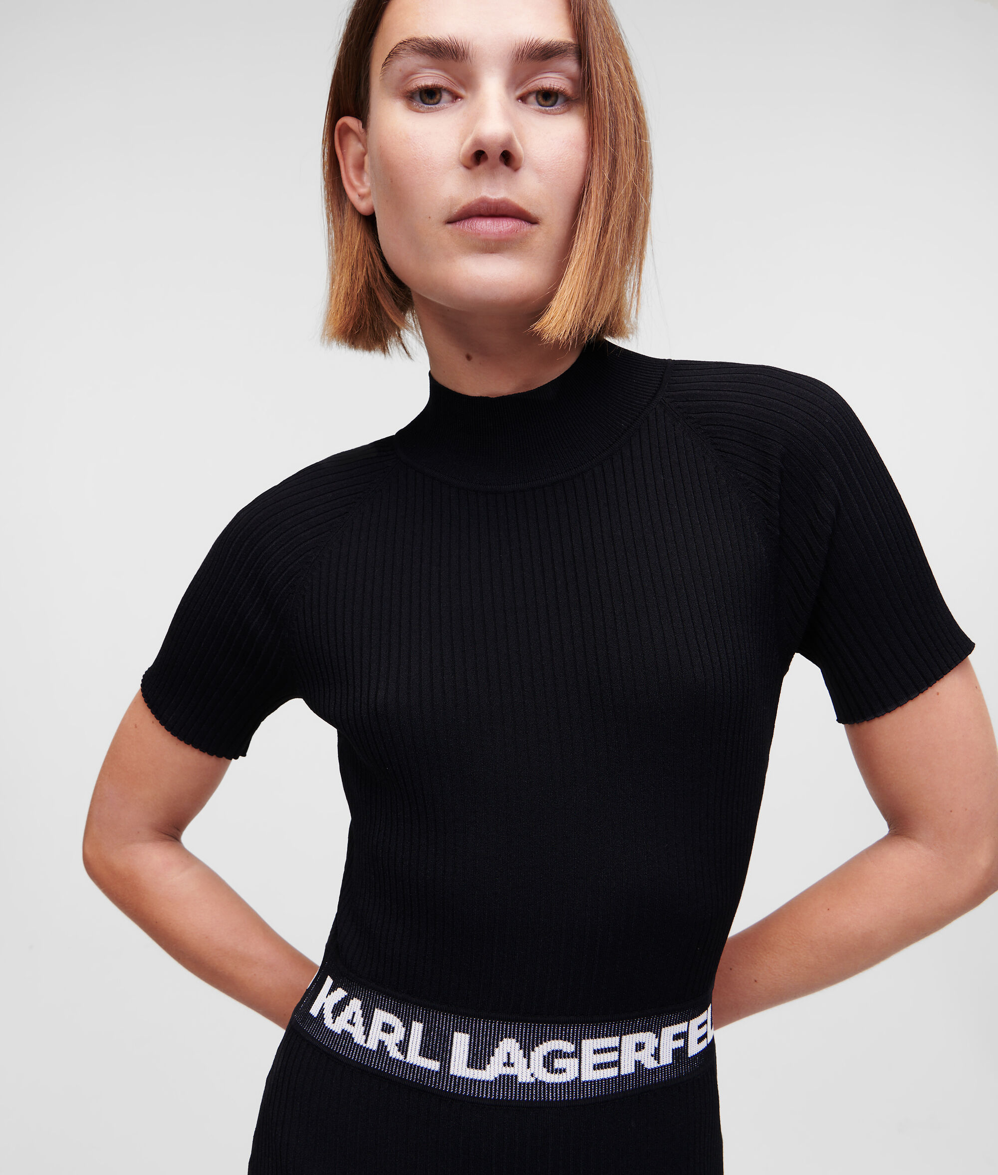 (image for) Chic SHORT-SLEEVED KARL LOGO KNIT DRESS